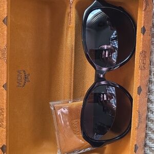 MCM Black‎ Sunglasses